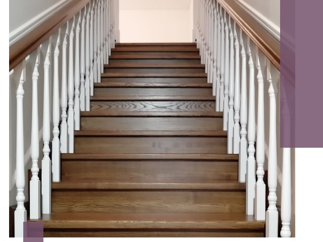 Лестницы из ясеня на заказ в Карасуке — изготовление и монтаж