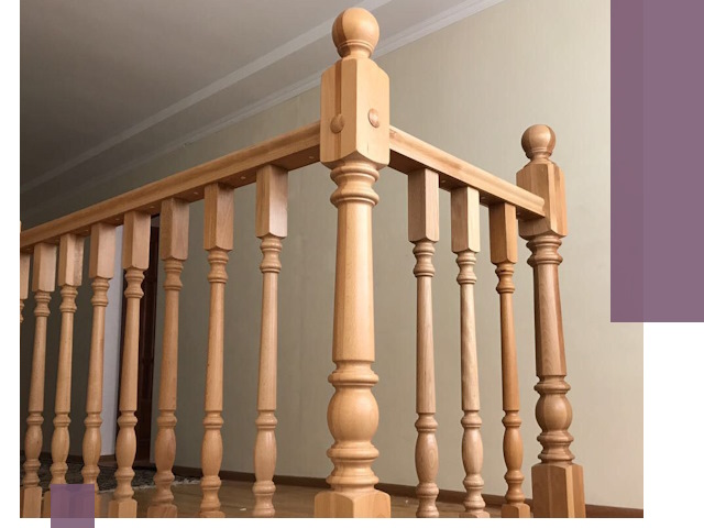 Деревянные перила на заказ в Карасуке: монтаж и изготовление