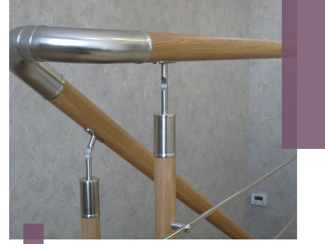 Комбинированные перила на заказ в Карасуке — монтаж и производство