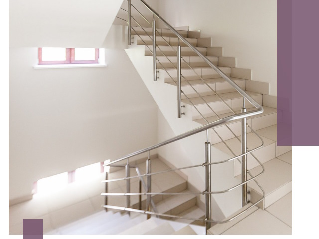 Установка и замена перил в подъезде в Карасуке