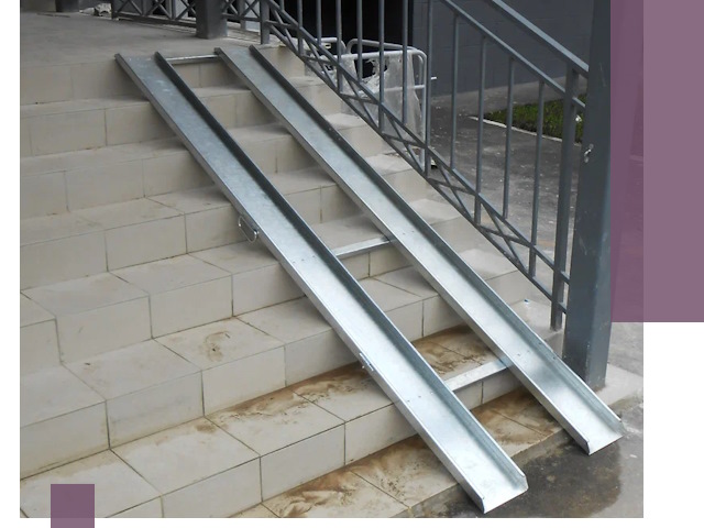 Пандусы для детских колясок в Карасуке: изготовление и монтаж