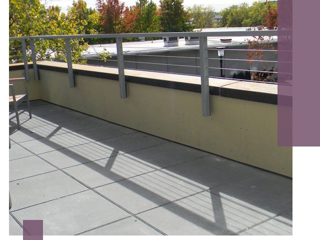 Металлические парапеты под ключ в Карасуке: монтаж и изготовление